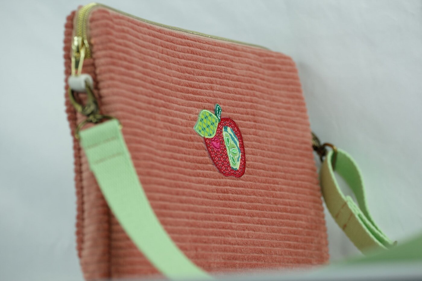 Obal na tablet, iPad (10,2") - Apple